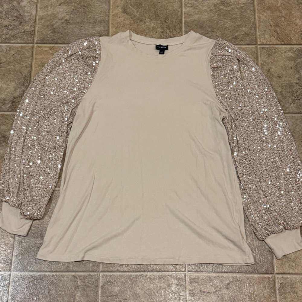 Torrid Womens Long Sleeve Sequin Puff Sleeve Top Beige Size 1